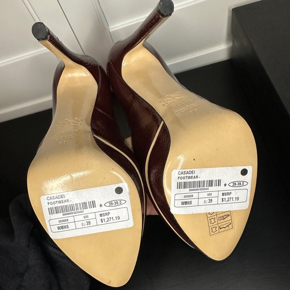 Casadei | Patent-Leather Platform Pump | Color is Wine - Picture 6 of 7
